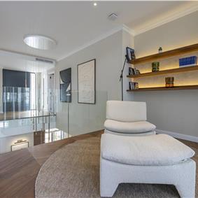 Selection of 5 bedroom seafront villas with pool on Ciovo near Trogir, sleeps 10